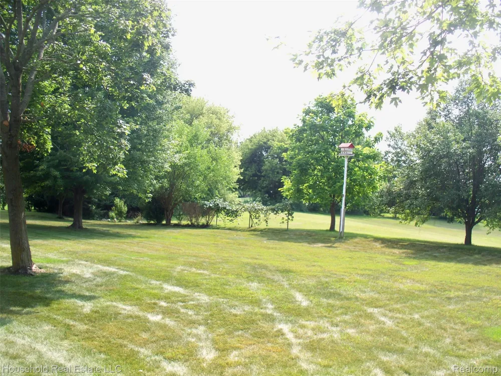 2933 Augusta Drive Commerce Charter Township, MI 48382