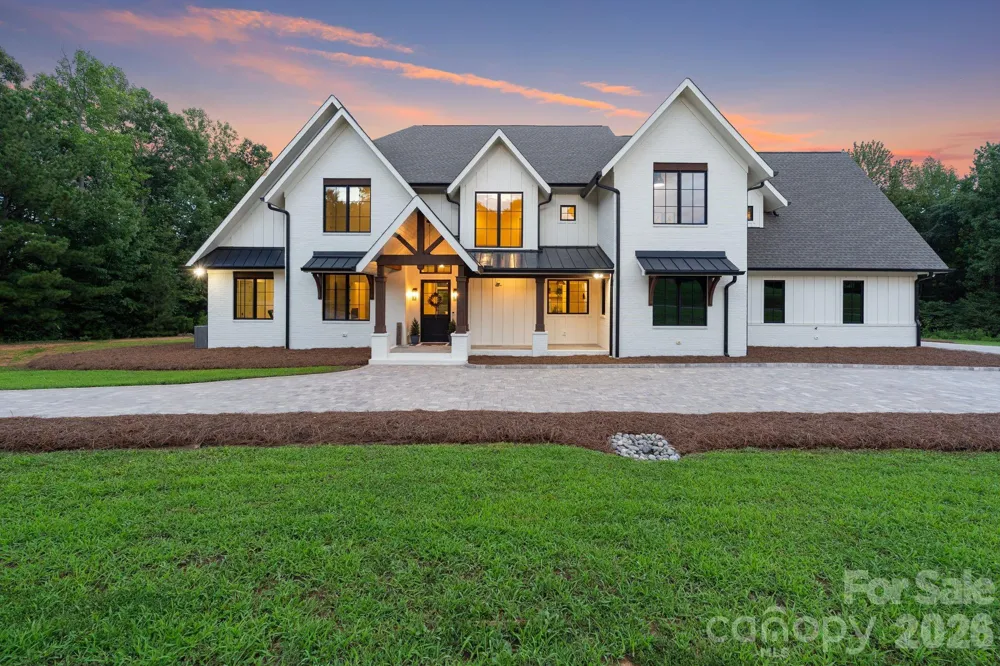 2905 McNeely Farms Drive Waxhaw, NC 28173