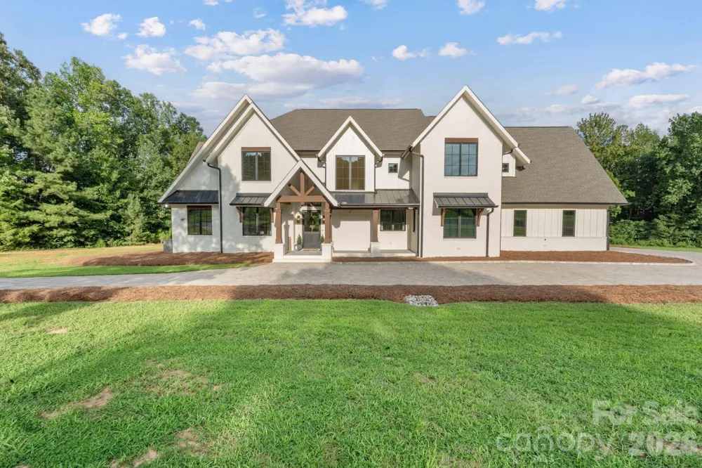 2905 McNeely Farms Drive Waxhaw, NC 28173
