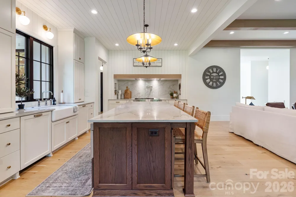 2905 McNeely Farms Drive Waxhaw, NC 28173