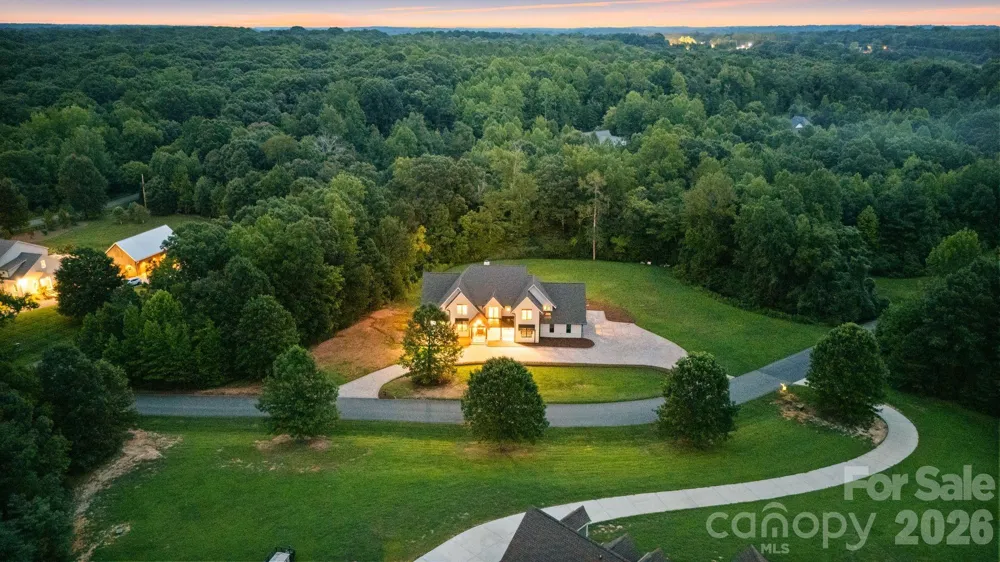 2905 McNeely Farms Drive Waxhaw, NC 28173