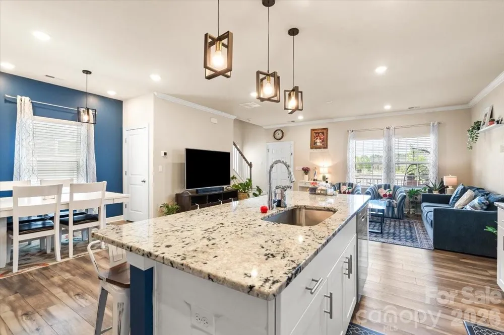 613 Cedar Knoll Circle Pineville, NC 28134