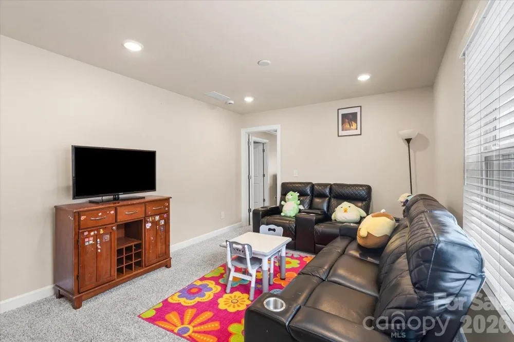 613 Cedar Knoll Circle Pineville, NC 28134