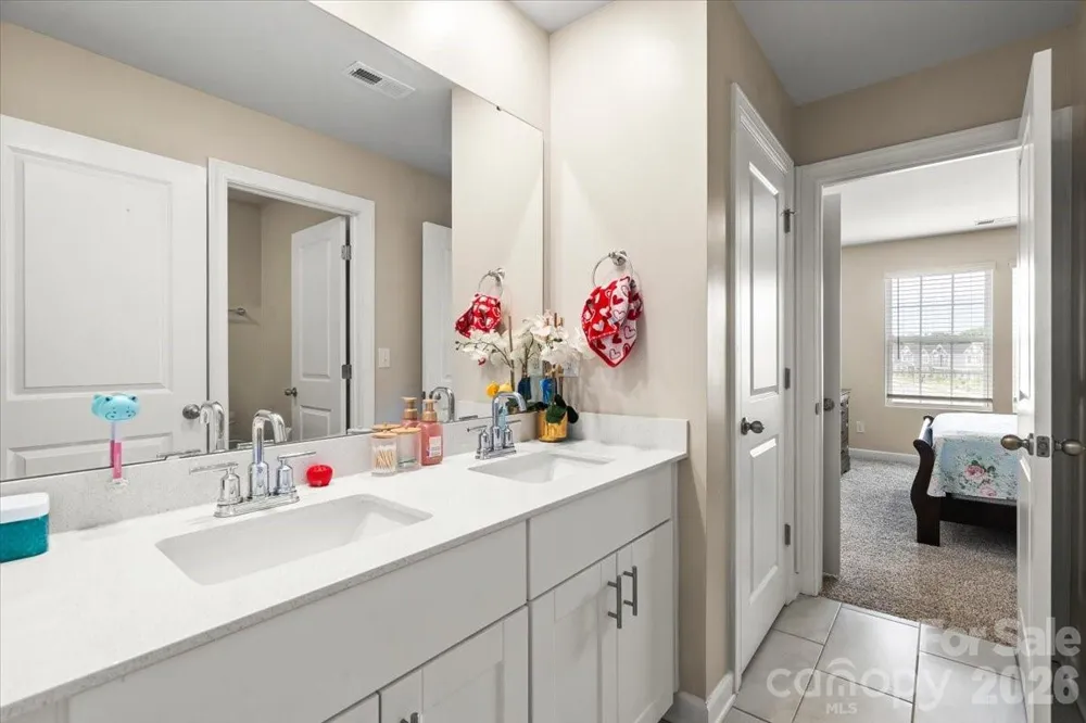 613 Cedar Knoll Circle Pineville, NC 28134