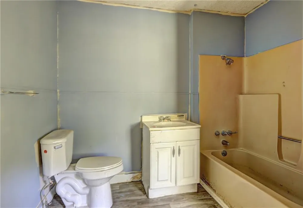 120 Caraker Avenue Milledgeville, GA 31061