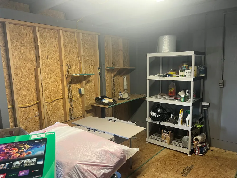 213 drinkard Eden, TX 76837