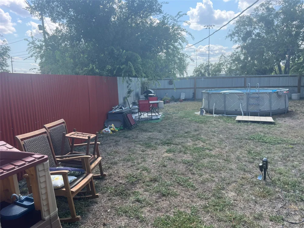 213 drinkard Eden, TX 76837