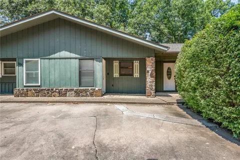 104 Clubhouse Drive
