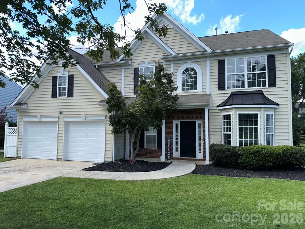 5867 Crimson Oak Court Harrisburg, NC 28075