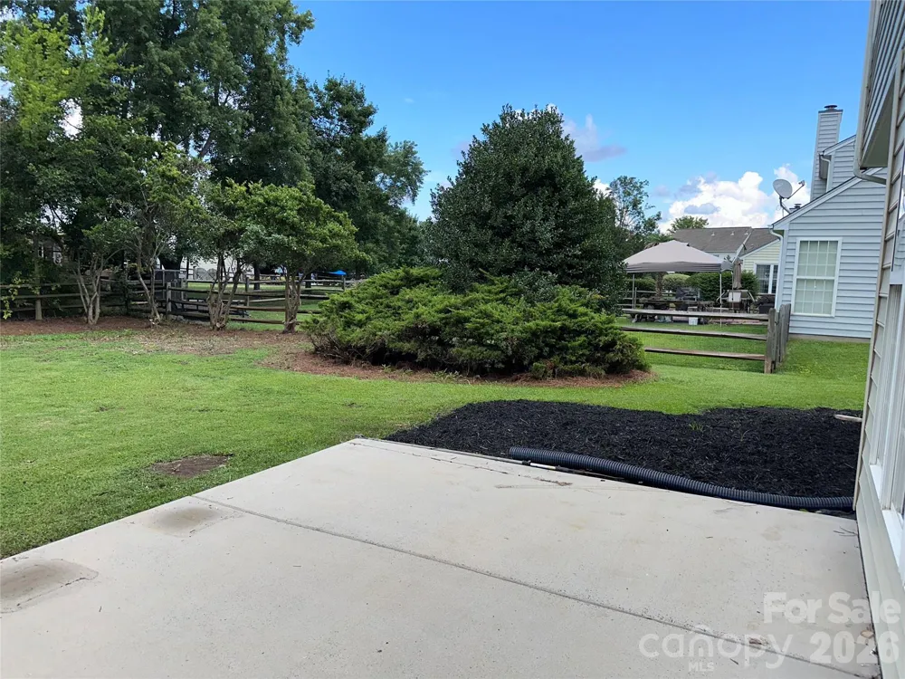 5867 Crimson Oak Court Harrisburg, NC 28075