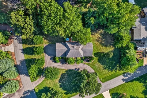1018 Riverbend Drive