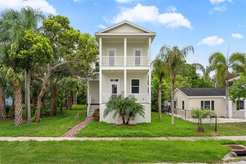 385 GEORGIA AVENUE Crystal Beach, FL 34681