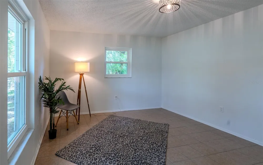 1049 BIRCH BOULEVARD Tavares, FL 32778