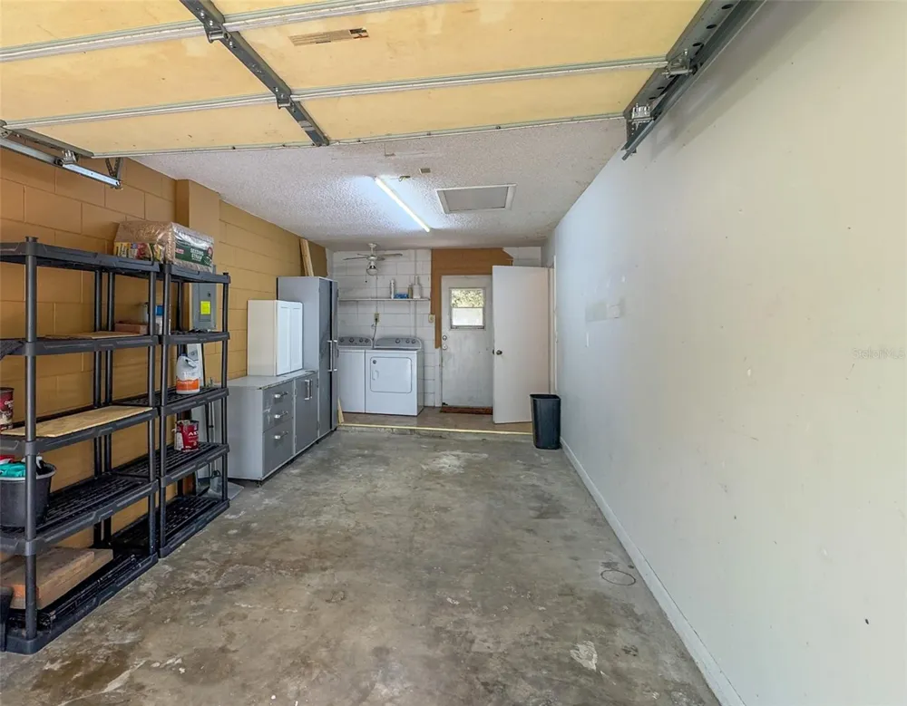 1049 BIRCH BOULEVARD Tavares, FL 32778