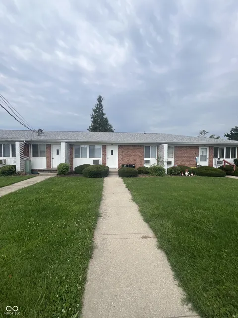 939 W McKay Road
