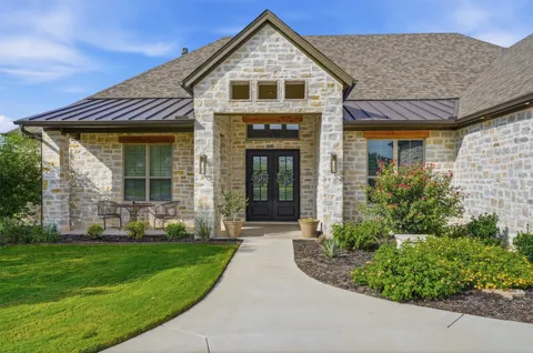 312 Elliott Court