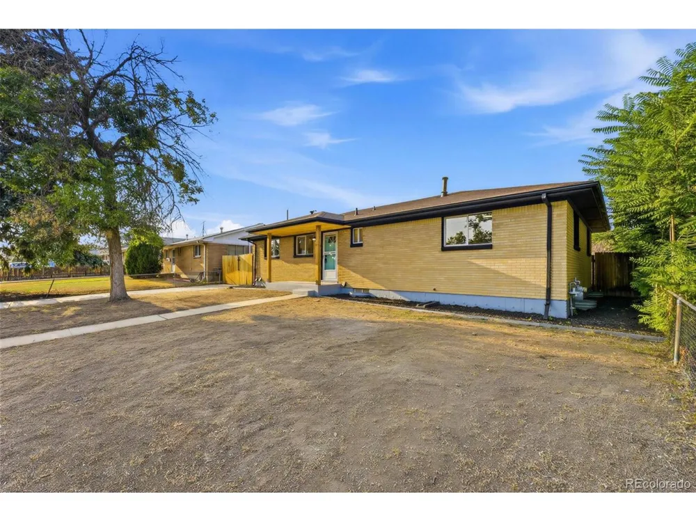2725 Skyline Drive Westminster, CO 80030