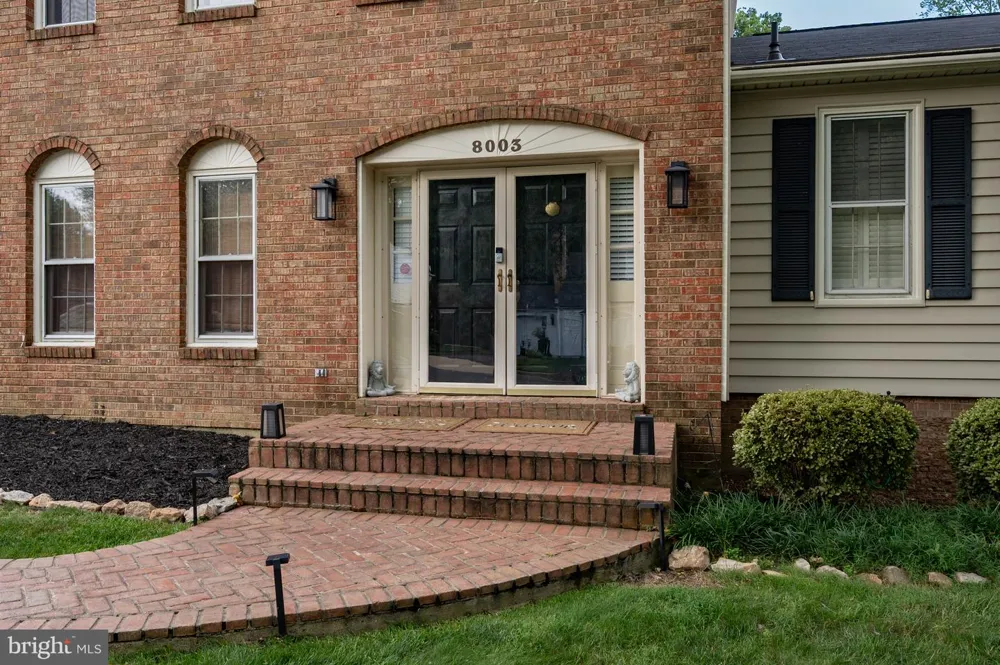 8003 ROCKWOOD COURT Springfield, VA 22153