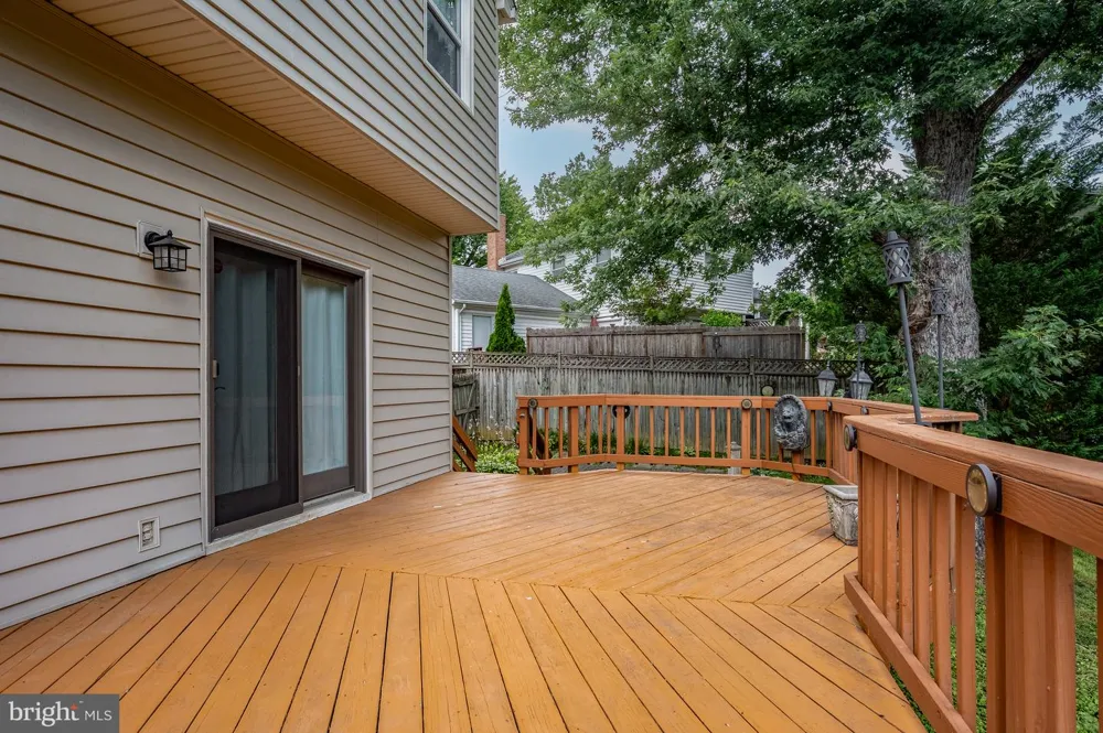 8003 ROCKWOOD COURT Springfield, VA 22153
