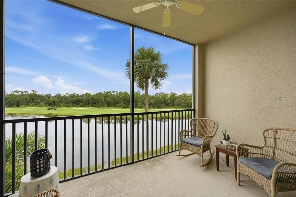 17520 GAWTHROP DRIVE #305 Lakewood Ranch, FL 34211