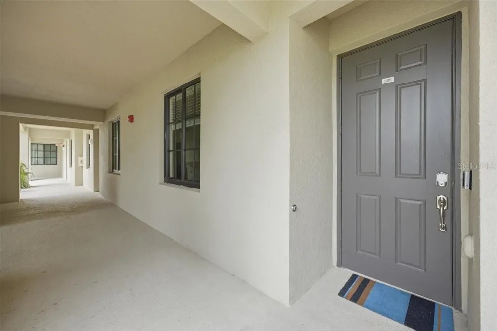 17520 GAWTHROP DRIVE #305 Lakewood Ranch, FL 34211