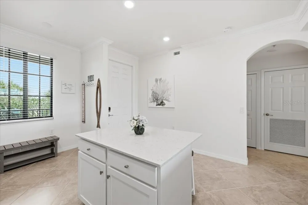17520 GAWTHROP DRIVE #305 Lakewood Ranch, FL 34211