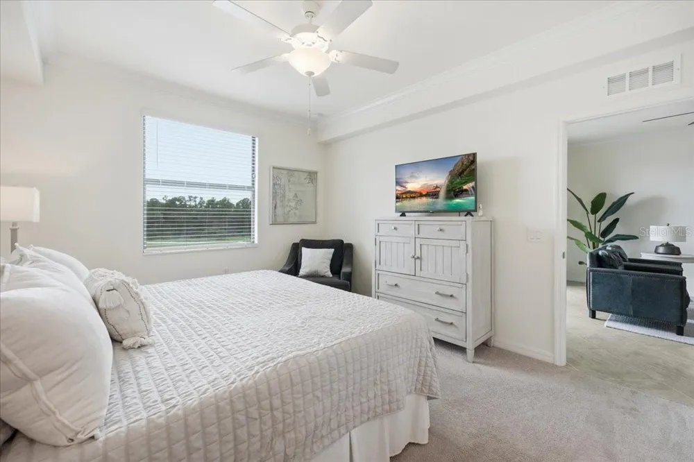 17520 GAWTHROP DRIVE #305 Lakewood Ranch, FL 34211