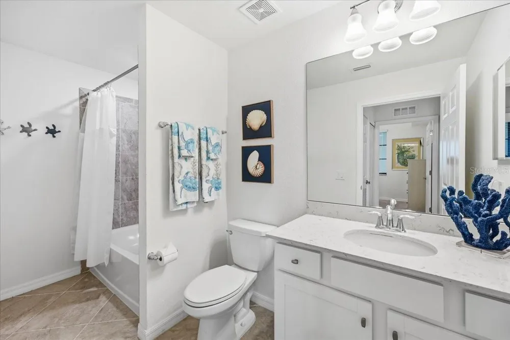 17520 GAWTHROP DRIVE #305 Lakewood Ranch, FL 34211