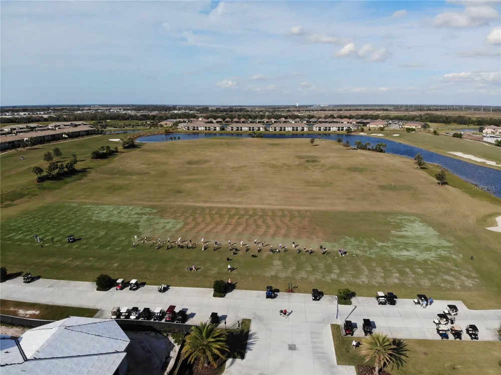 17520 GAWTHROP DRIVE #305 Lakewood Ranch, FL 34211