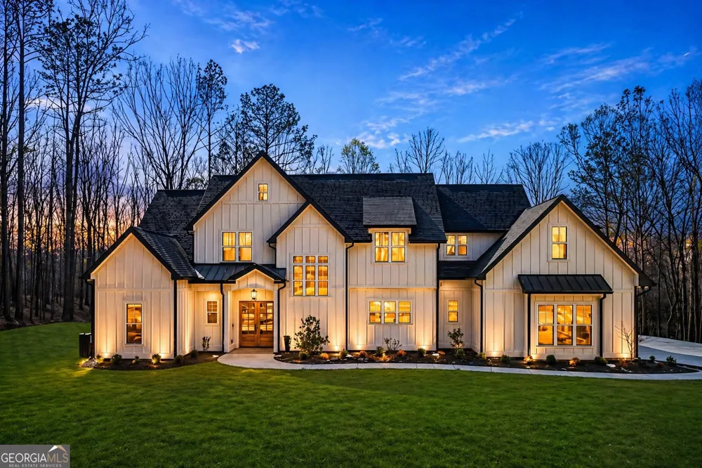 5567 Tyree RD Winston, GA 30187