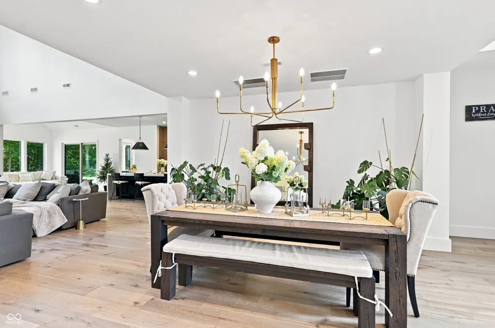 11620 Ansley Court Zionsville, IN 46077