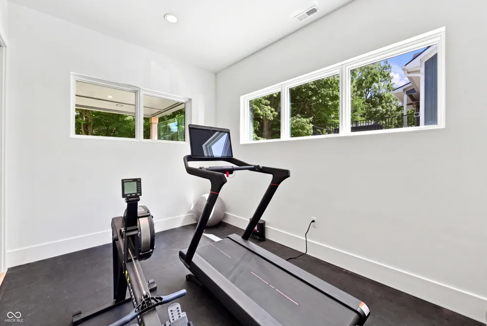 11620 Ansley Court Zionsville, IN 46077