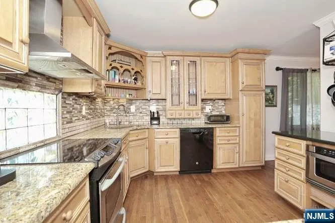 61 Intervale Road Par-Troy Hills, NJ 07005