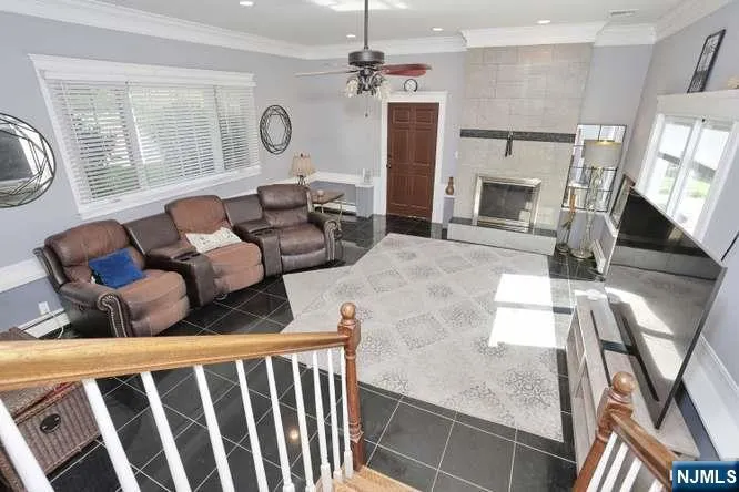61 Intervale Road Par-Troy Hills, NJ 07005
