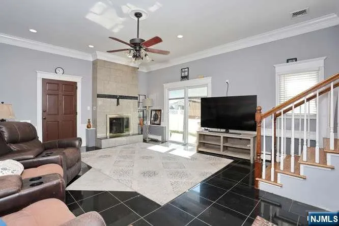 61 Intervale Road Par-Troy Hills, NJ 07005
