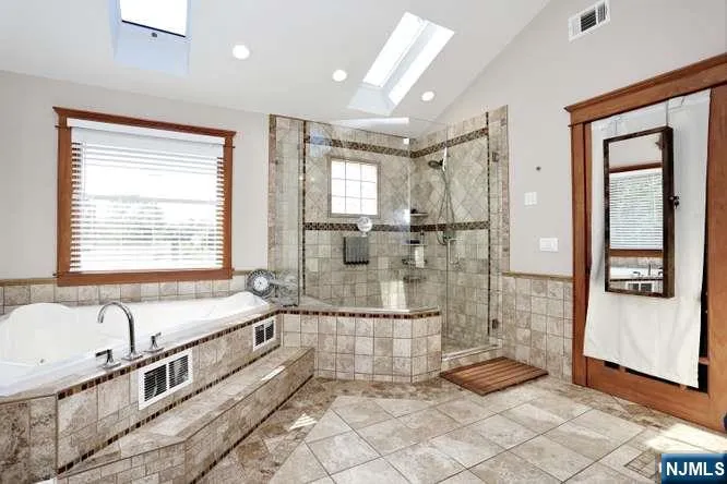 61 Intervale Road Par-Troy Hills, NJ 07005