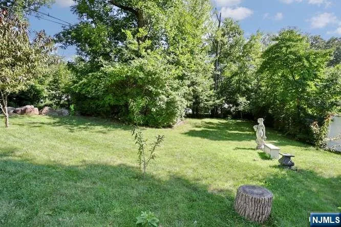 61 Intervale Road Par-Troy Hills, NJ 07005