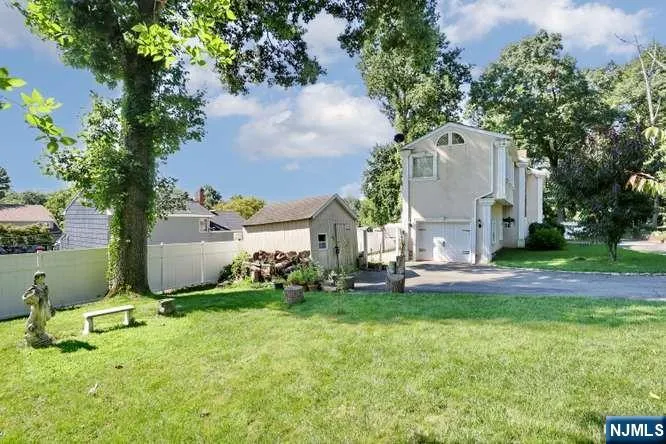 61 Intervale Road Par-Troy Hills, NJ 07005