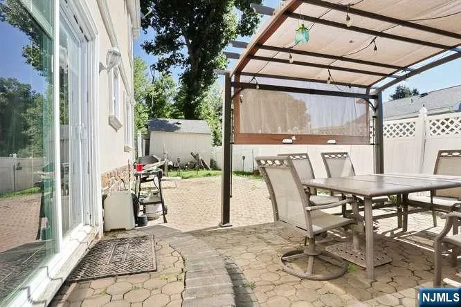 61 Intervale Road Par-Troy Hills, NJ 07005