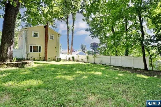61 Intervale Road Par-Troy Hills, NJ 07005