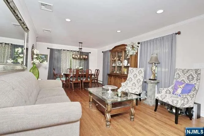 61 Intervale Road Par-Troy Hills, NJ 07005