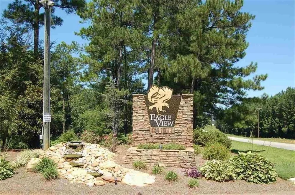 2771 Carey Station Rd Street Greensboro, GA 30043