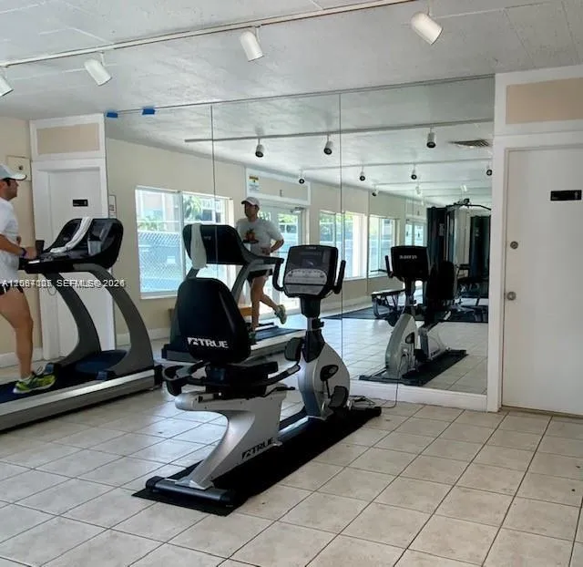 7470 Miami Lakes Dr #B208 Miami Lakes, FL 33014
