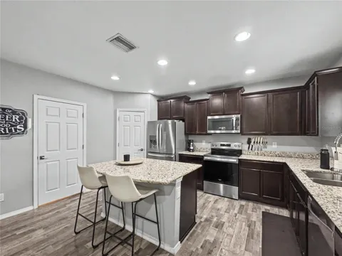 4842 CHATTERTON WAY