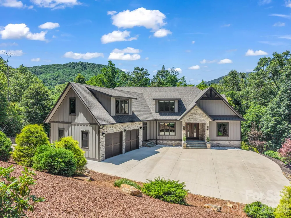 8 Lakeview Drive Fairview, NC 28730