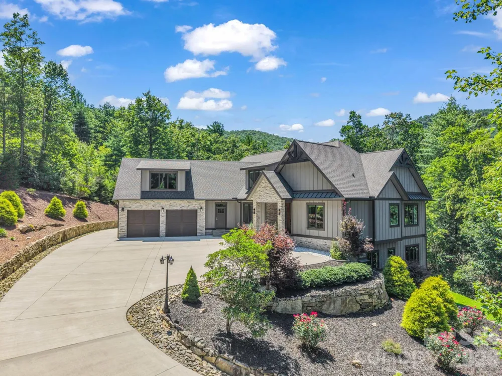 8 Lakeview Drive Fairview, NC 28730