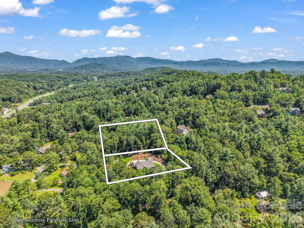 8 Lakeview Drive Fairview, NC 28730
