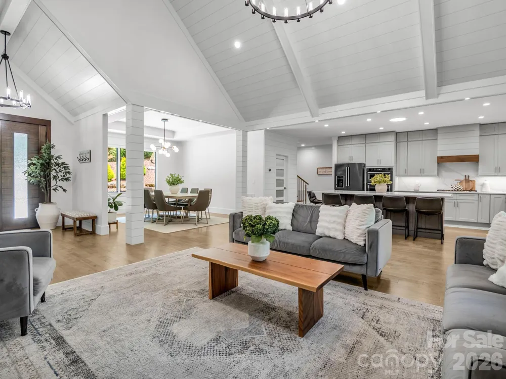 8 Lakeview Drive Fairview, NC 28730