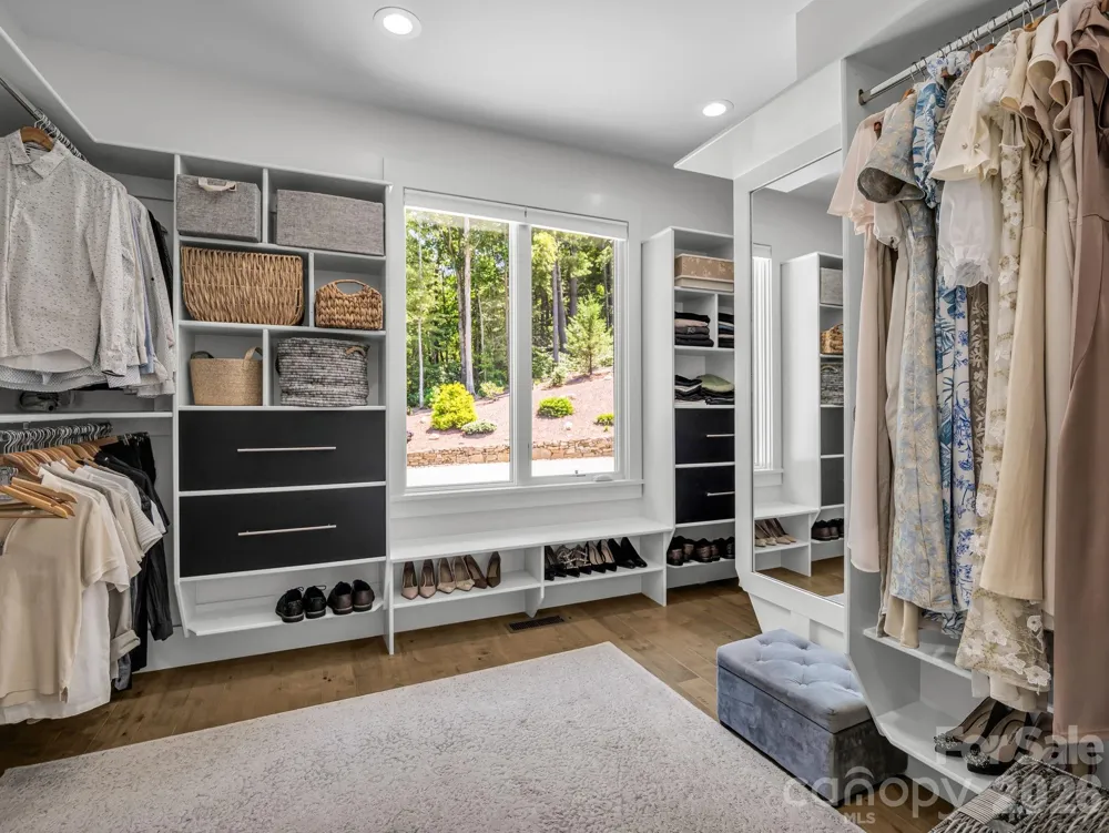 8 Lakeview Drive Fairview, NC 28730
