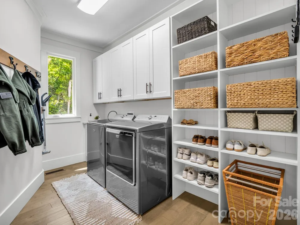 8 Lakeview Drive Fairview, NC 28730